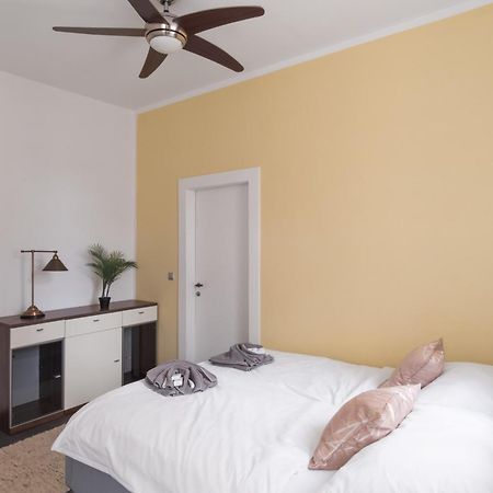 Deluxe Apartment In Old Town By Prague Days מראה חיצוני תמונה